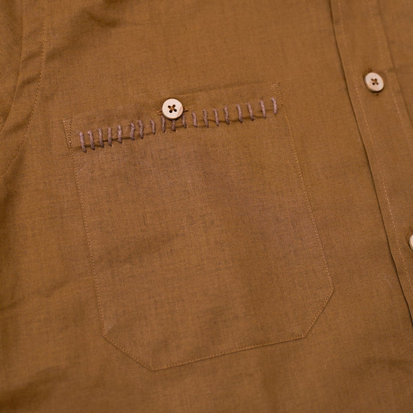 Camisa Milvus migrans II em castanho Edição Bordado