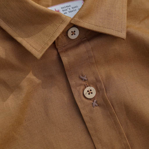 Camisa Milvus migrans II em castanho Edição Bordado