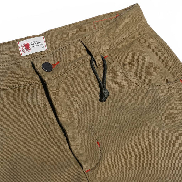 Khaki pants Cervus elaphus II