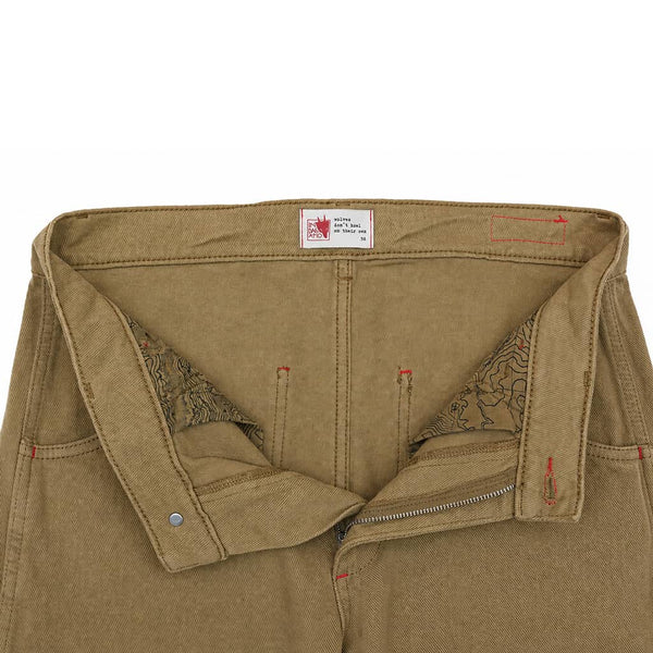Khaki pants Cervus elaphus II