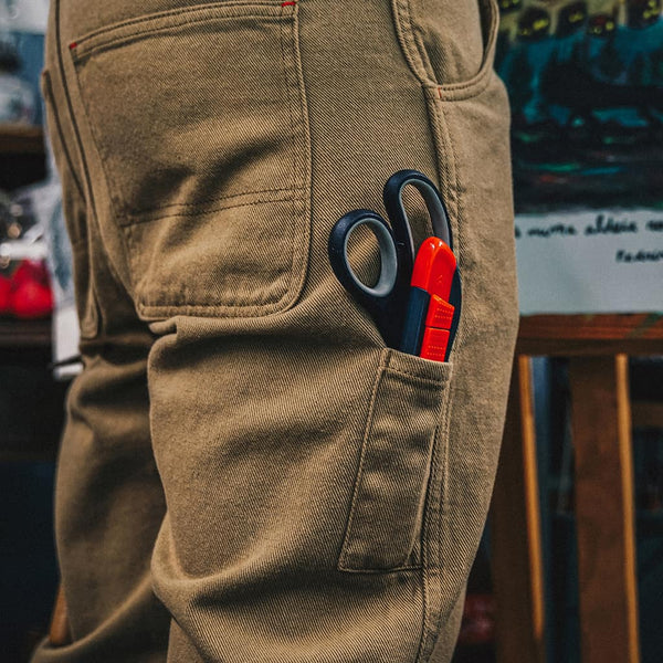Khaki pants Cervus elaphus II