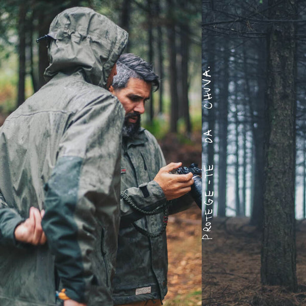 Green 3L waterproof jacket Canis lupus signatus
